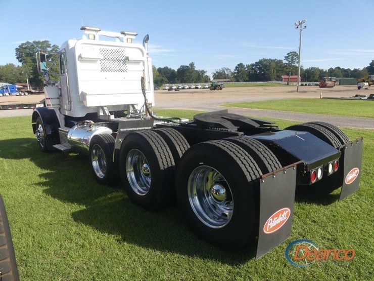 1997-peterbilt-378-image-3