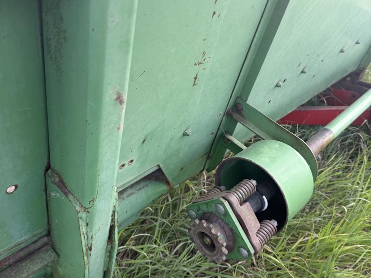 john-deere-224-image-7