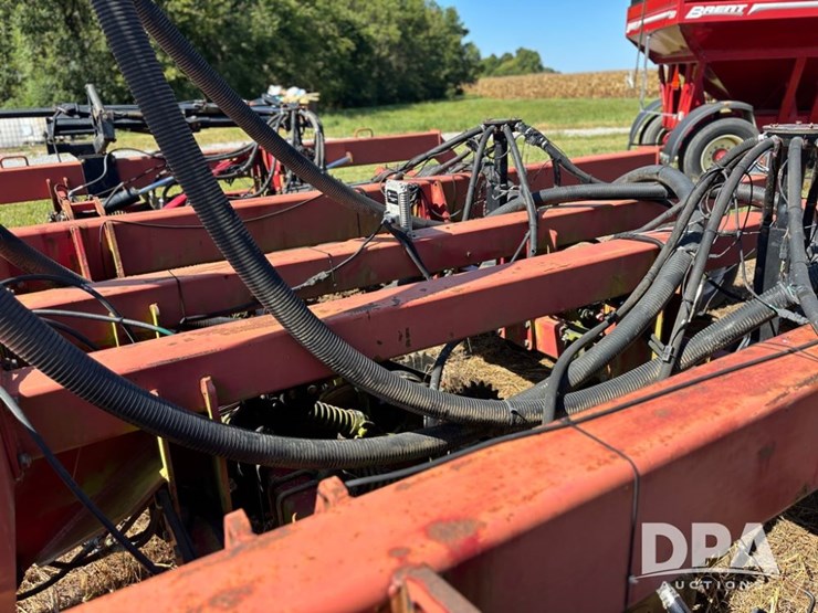 case-ih-2400-image-29