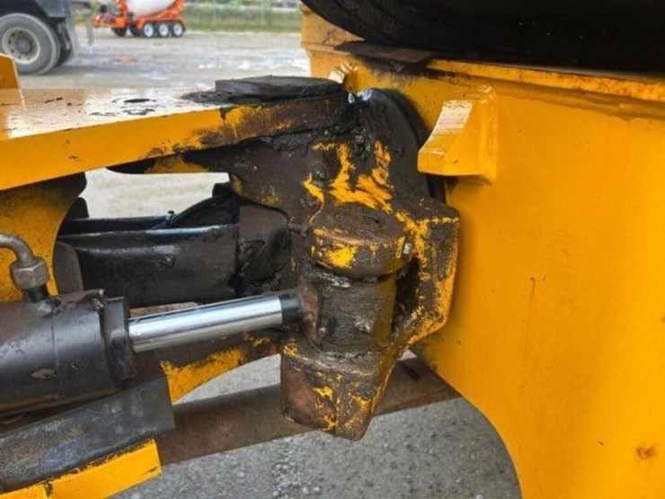 2019-jcb-409-image-38