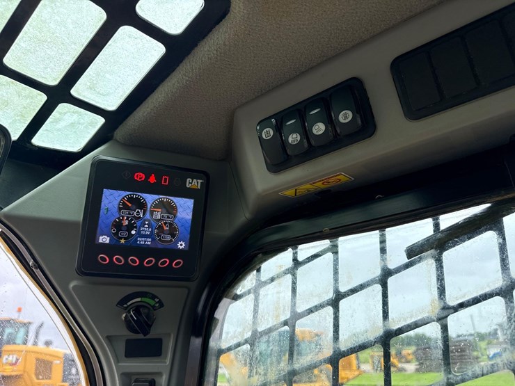 2019-caterpillar-289d-image-16