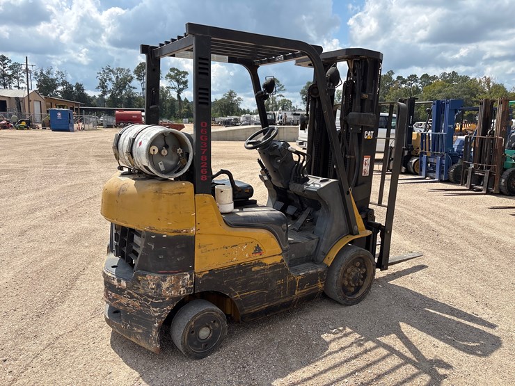 caterpillar-c4000-image-3