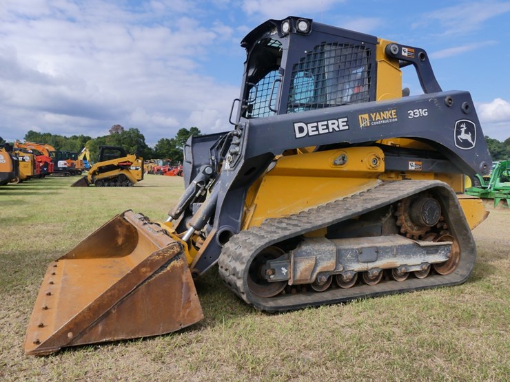 deere-331g-image-1