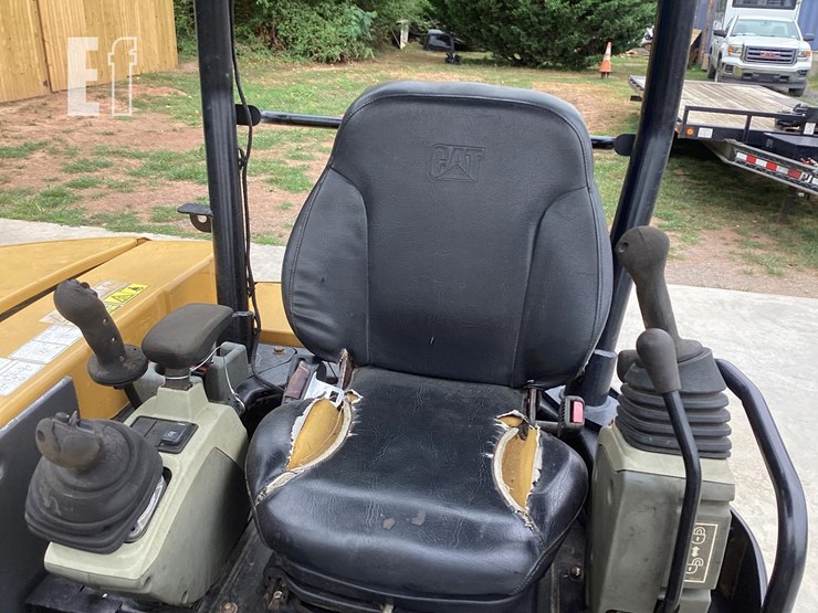2015-caterpillar-305e2-cr-image-16