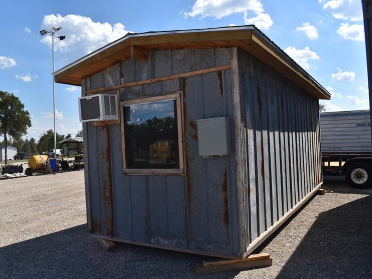 8'-x-19'-6"-cabin-w/-ac-and-electric-(keys-in-the-office)-(k)-image-3