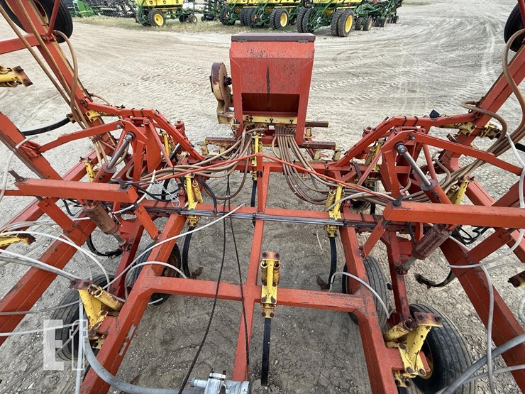 2007-bourgault-9200-image-25