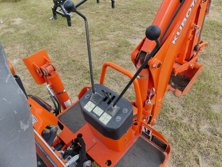 2015-kubota-bx25d-image-14