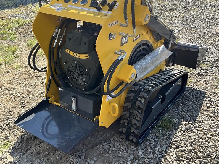landhero-ldh-s460-mini-skid-steer-9024-image-4