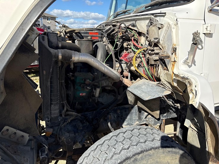 ford-l8000-image-19