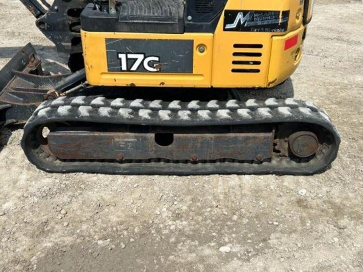 2016-deere-17g-image-23