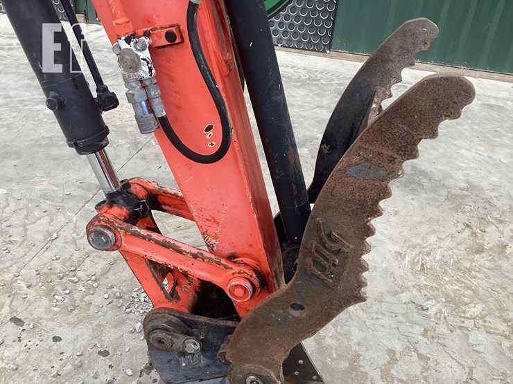 2019-kubota-u55-4-image-11