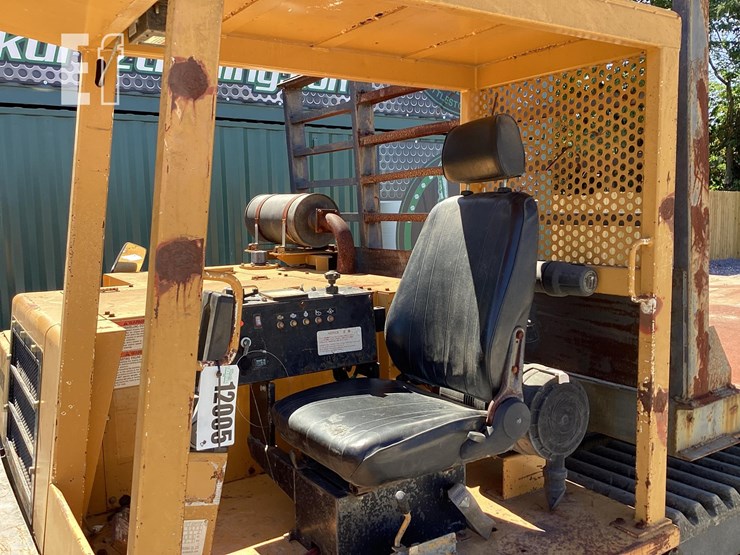2015-morooka-mst800vd-image-18