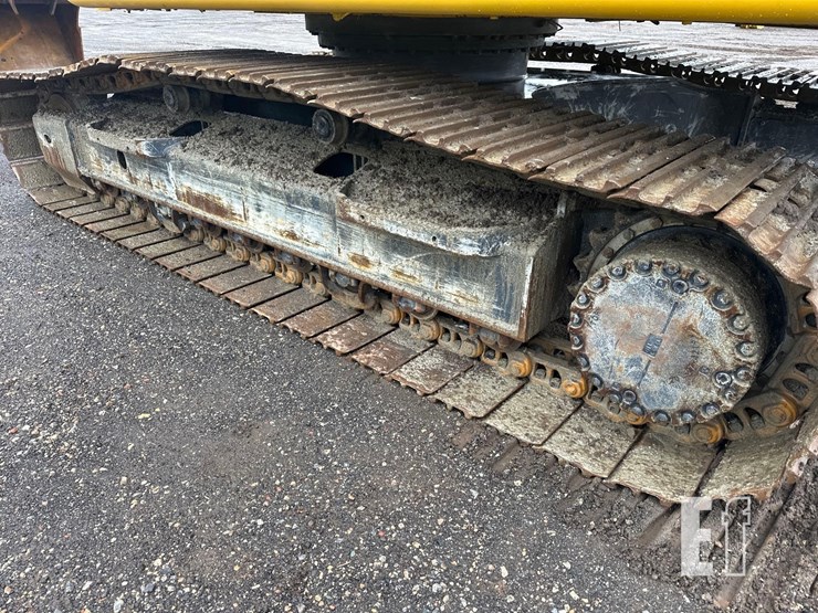 2021-komatsu-pc210-lc-11-image-23