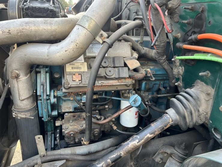 2000-international-4700-image-22