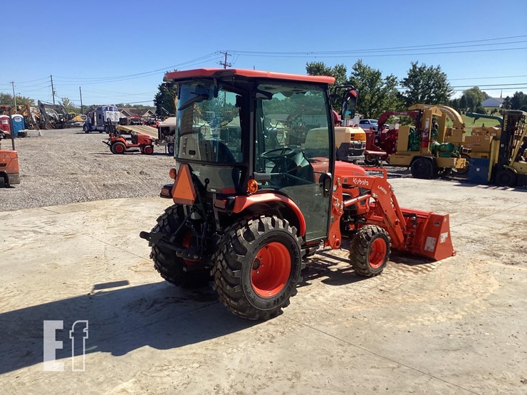 2023-kubota-lx3310-image-8