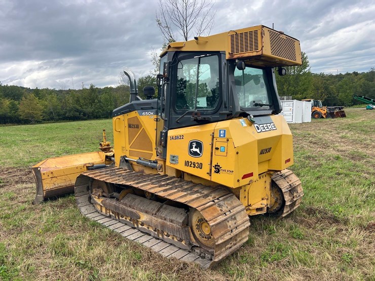 2016-deere-650k-lgp-image-5