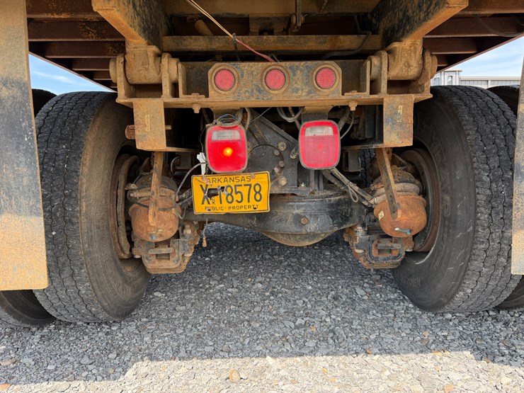 #11-•-#5197-•-2008-mack-granite-t/a-daycab-dump-truck-1m2ax04c68m003392-image-9