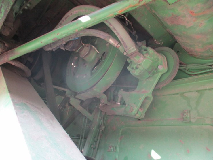 john-deere-4420-image-25