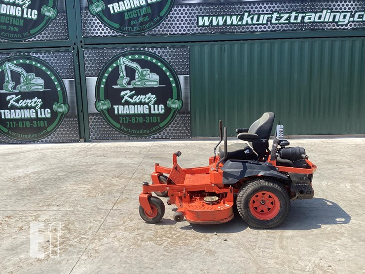 2019-kubota-z724-image-1