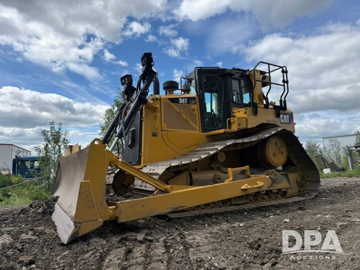 2019-caterpillar-d6t-image-6