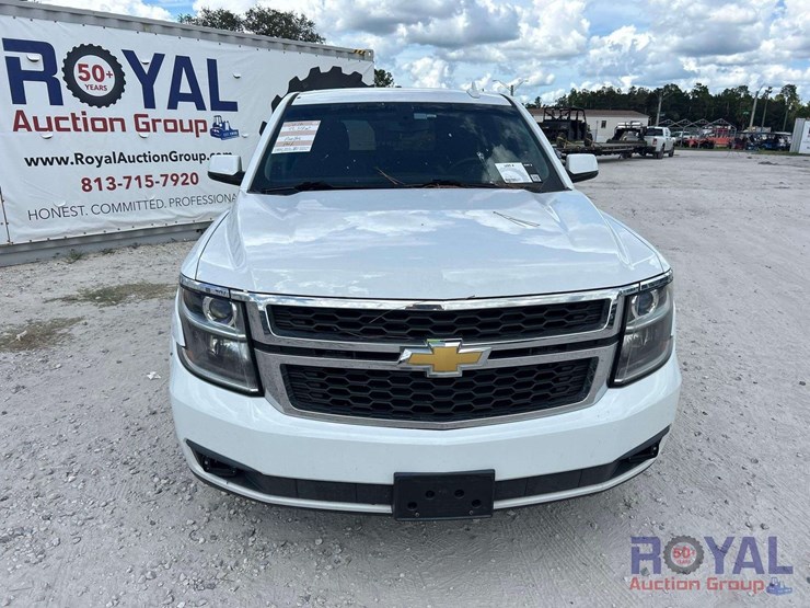 2016-chevrolet-tahoe-image-24
