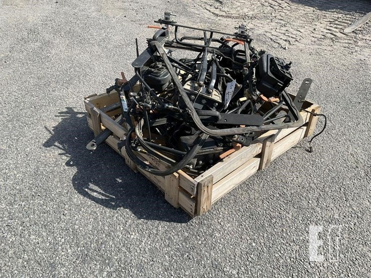 pallet-of-bobcat-door-parts-image-3