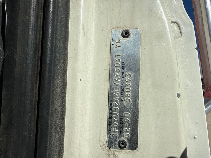 ford-l8000-image-23