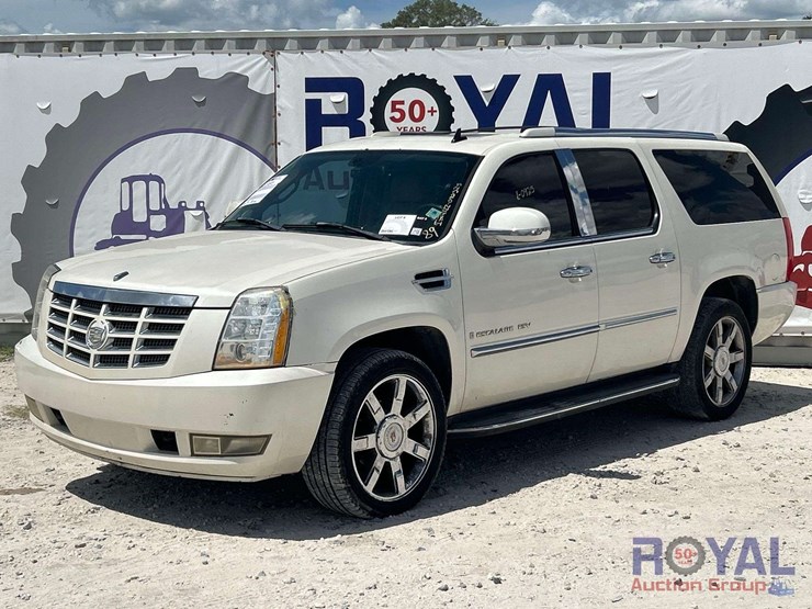 2008-cadillac-escalade-esv-image-1