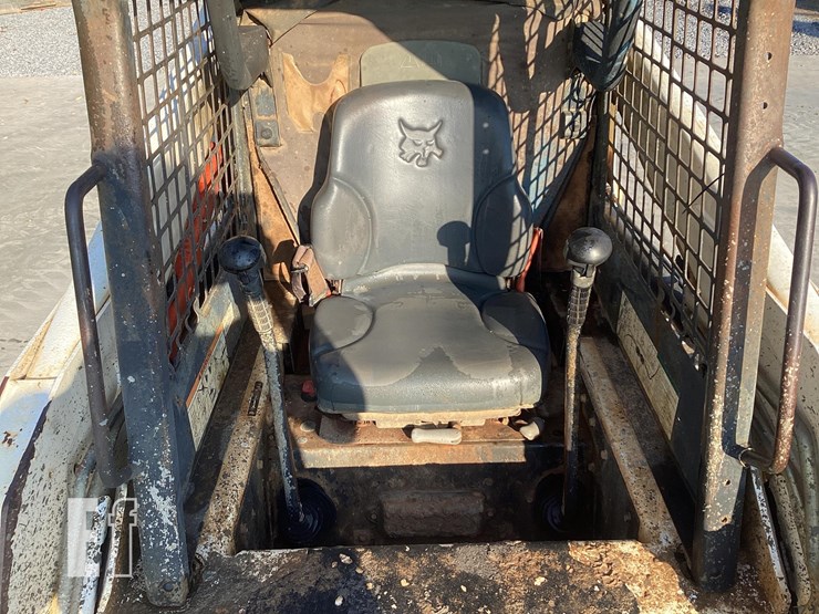 2006-bobcat-t180-image-14
