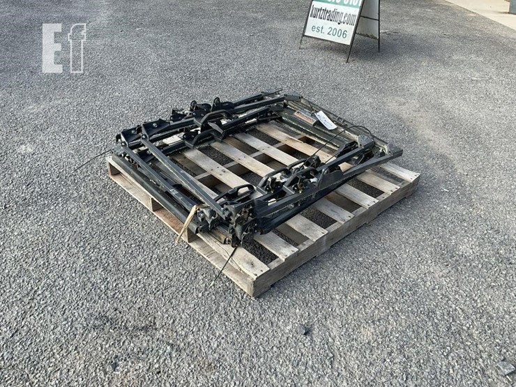 pallet-of-(5)-kubota-svl-door-frames-image-1