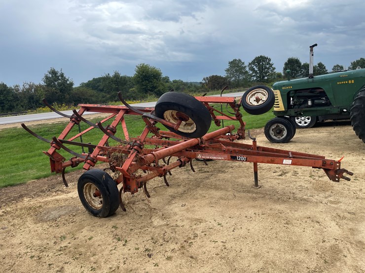 allis-chalmers-1200-image-4