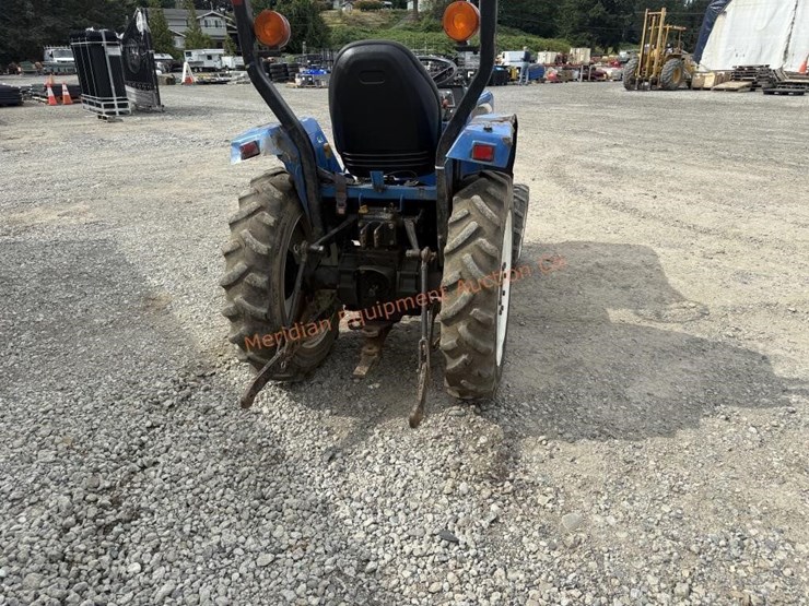 new-holland-tc30-image-8