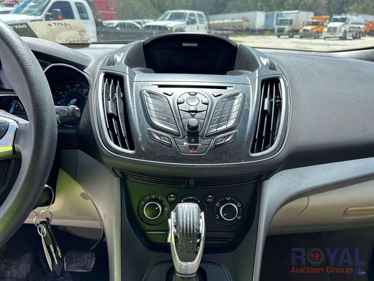 2014-ford-escape-image-15