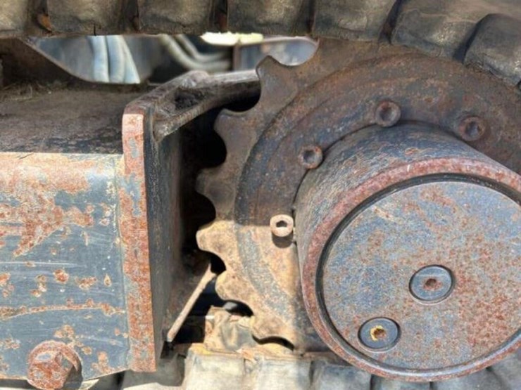 2016-deere-17g-image-30