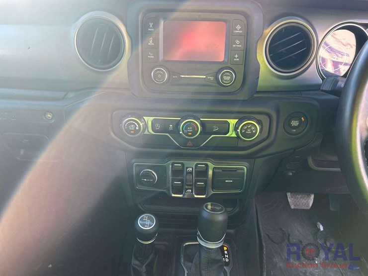 2021-jeep-wrangler-image-17