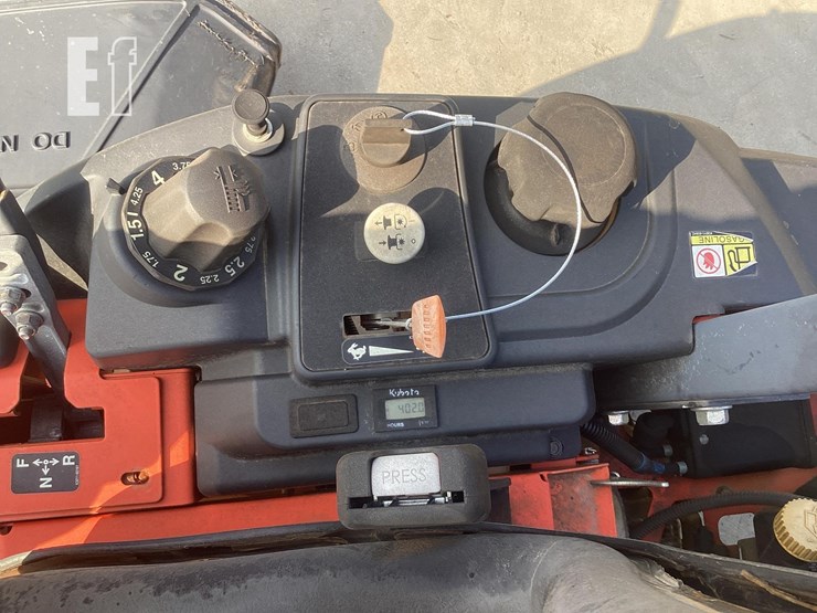 2014-kubota-z122r-image-12