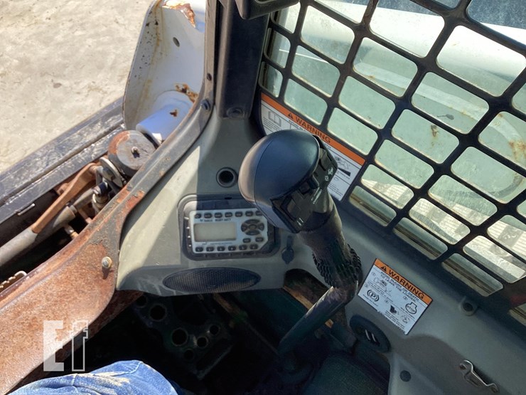 2013-bobcat-t770-image-23