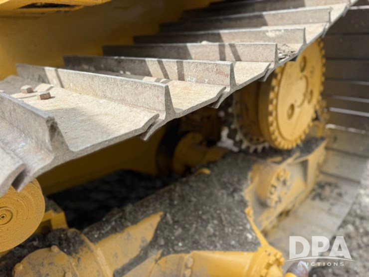 2019-caterpillar-d6t-image-22