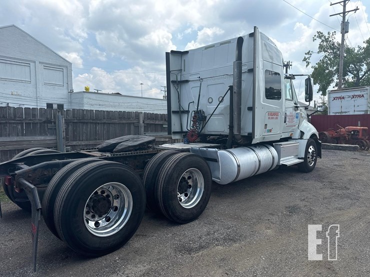 2015-international-prostar-image-3