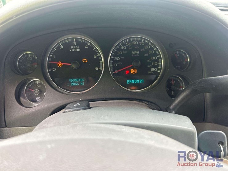 2007-chevrolet-tahoe-image-12