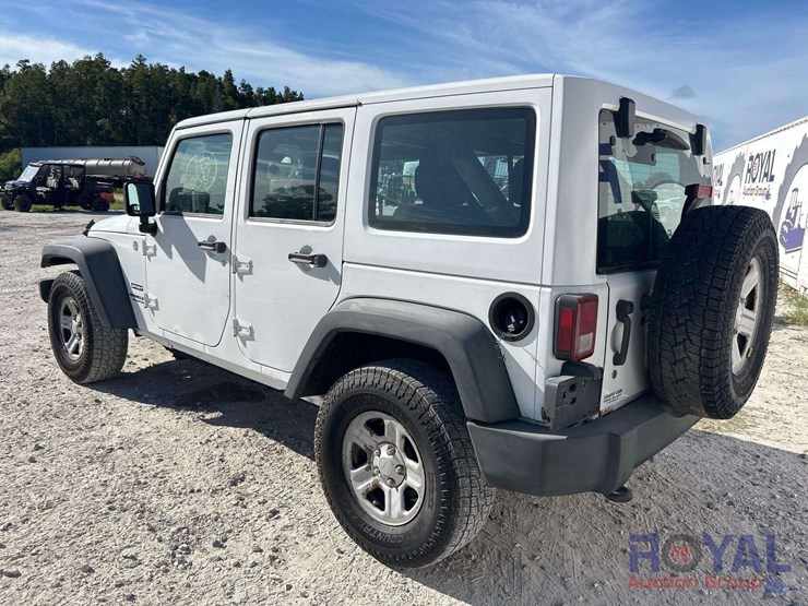 2011-jeep-wrangler-image-4