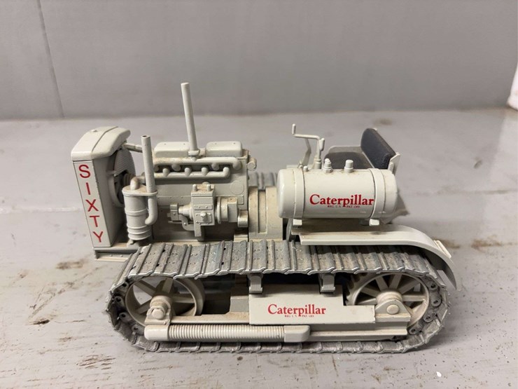 caterpillar-d7-image-35