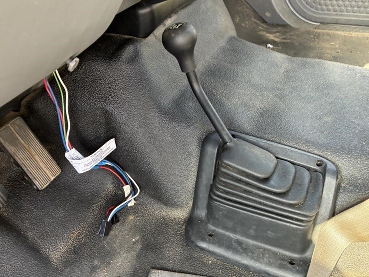 2004-ford-f350-image-15