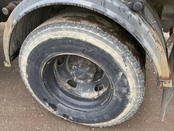 2000-ford-f750-sd-image-9
