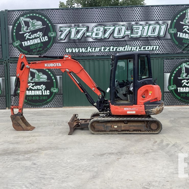 2017 KUBOTA KX040-4