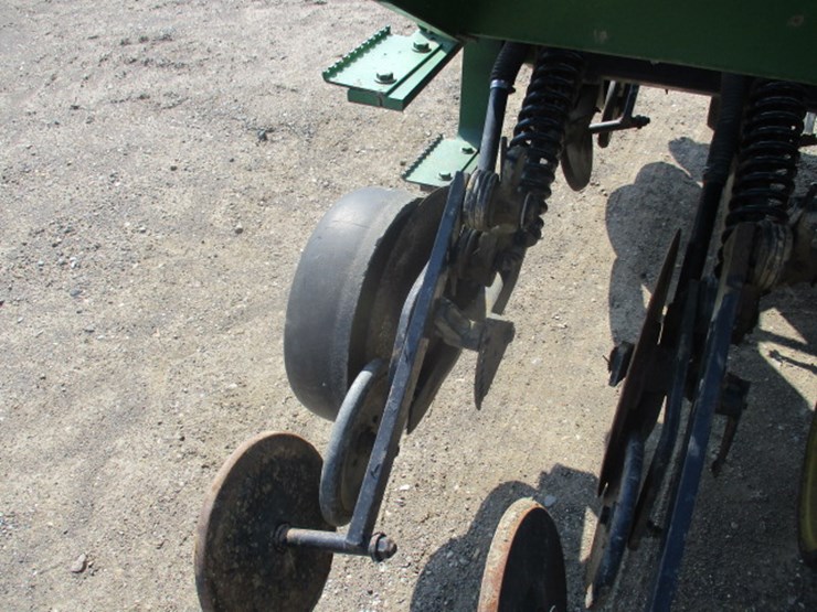 john-deere-750-image-10