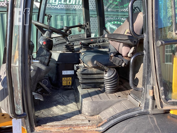2019-jcb-409-image-12