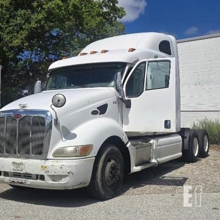 2010 PETERBILT 387