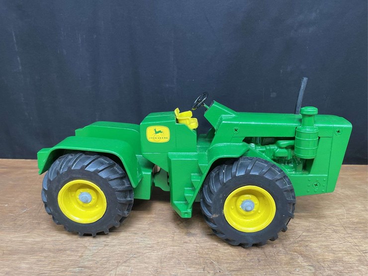 john-deere-16-image-7
