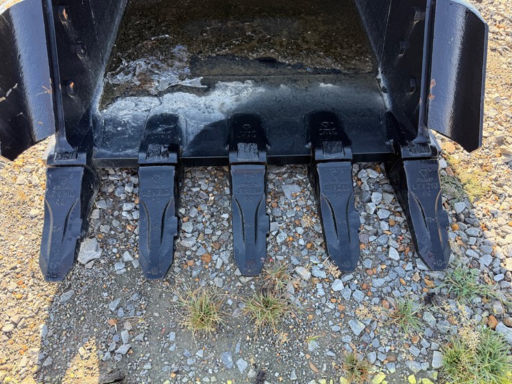 #130-•-#24631-•-unused-thor-320-42"-excavator-bucket-inv#:-24631-image-8